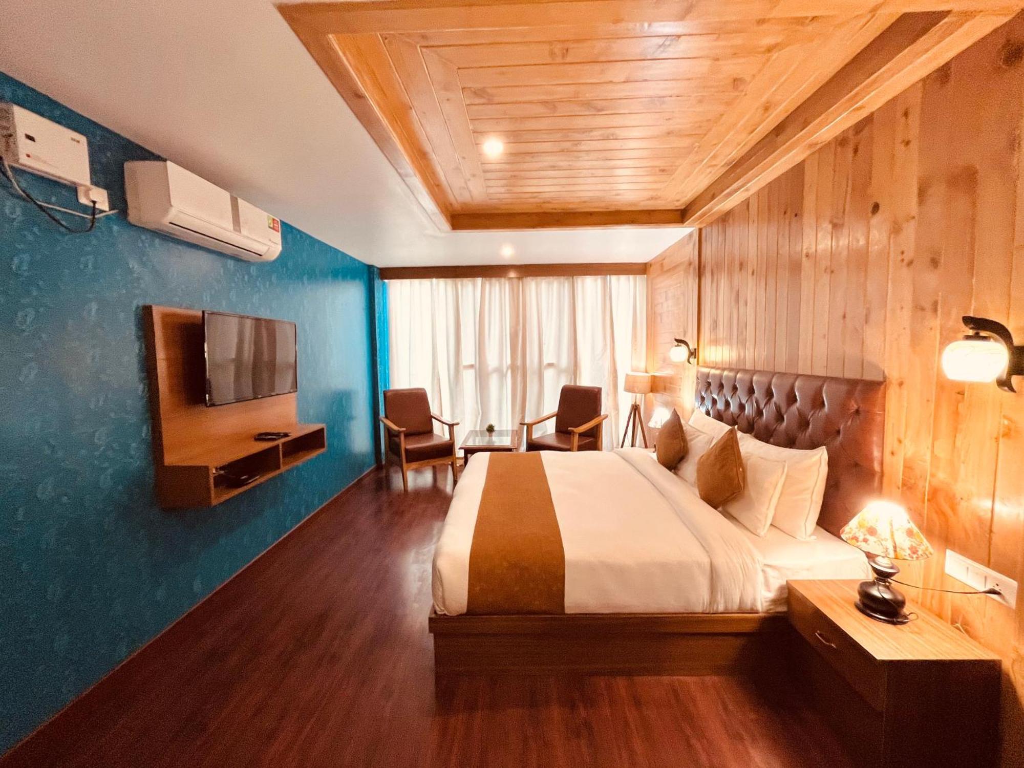 Vista Resort, Manali - ! Near Mall Road !! Hot & Cold Ac Rooms !! Best Selling !! Big Parking !! Luxury Collection !! Open Terrace !! Lift !! Playing Zone !! Property Of The Year ! Екстериор снимка