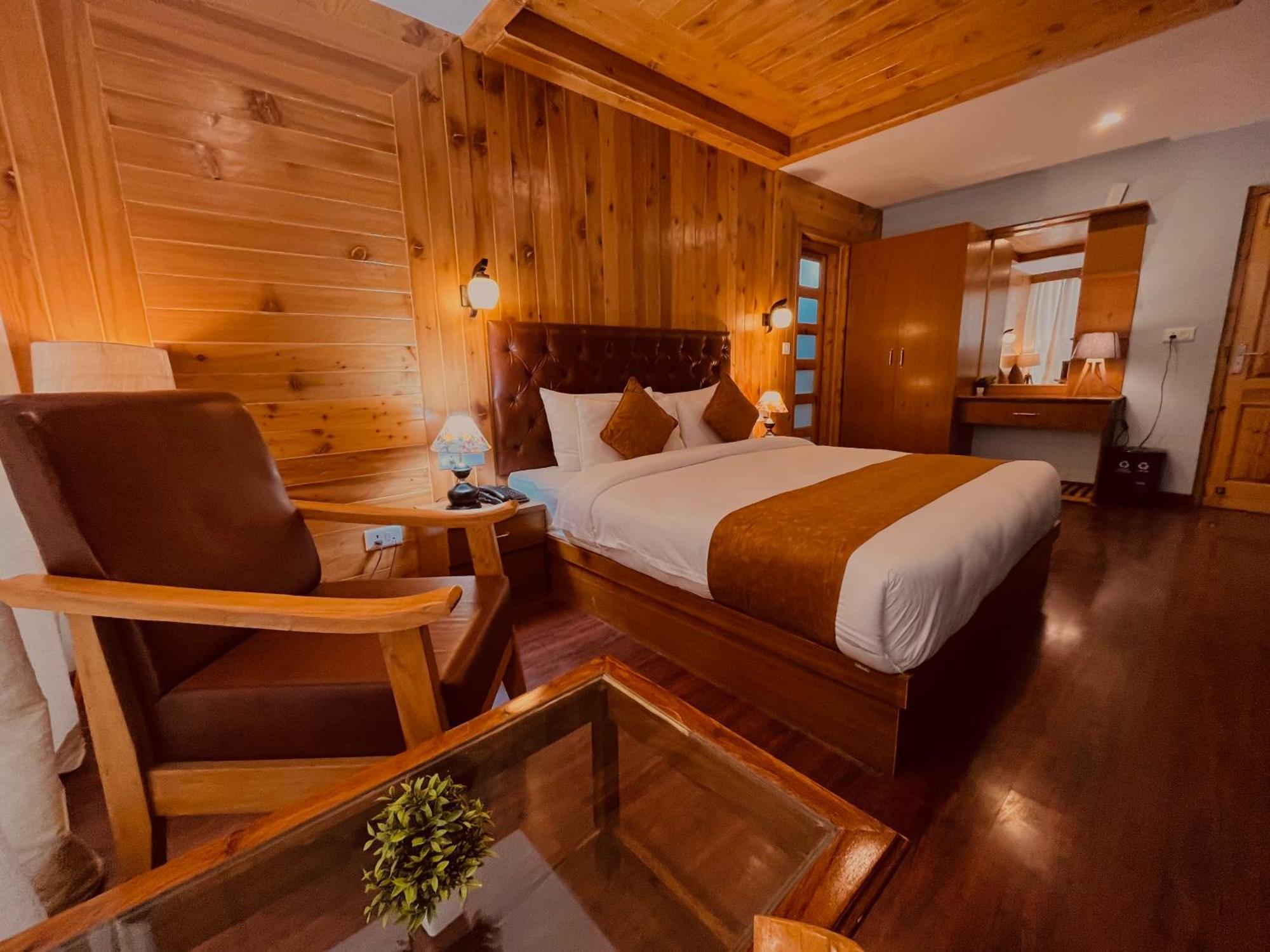 Vista Resort, Manali - ! Near Mall Road !! Hot & Cold Ac Rooms !! Best Selling !! Big Parking !! Luxury Collection !! Open Terrace !! Lift !! Playing Zone !! Property Of The Year ! Екстериор снимка