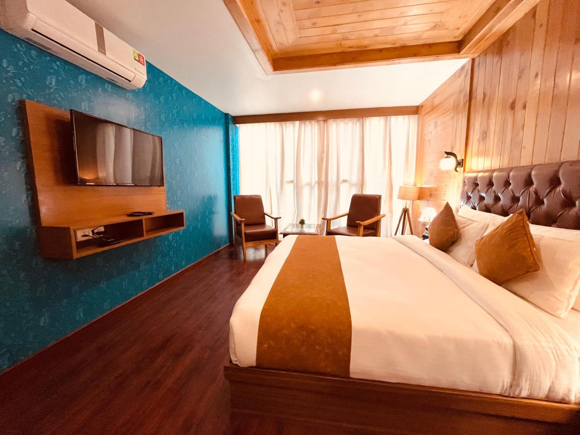 Vista Resort, Manali - ! Near Mall Road !! Hot & Cold Ac Rooms !! Best Selling !! Big Parking !! Luxury Collection !! Open Terrace !! Lift !! Playing Zone !! Property Of The Year ! Екстериор снимка