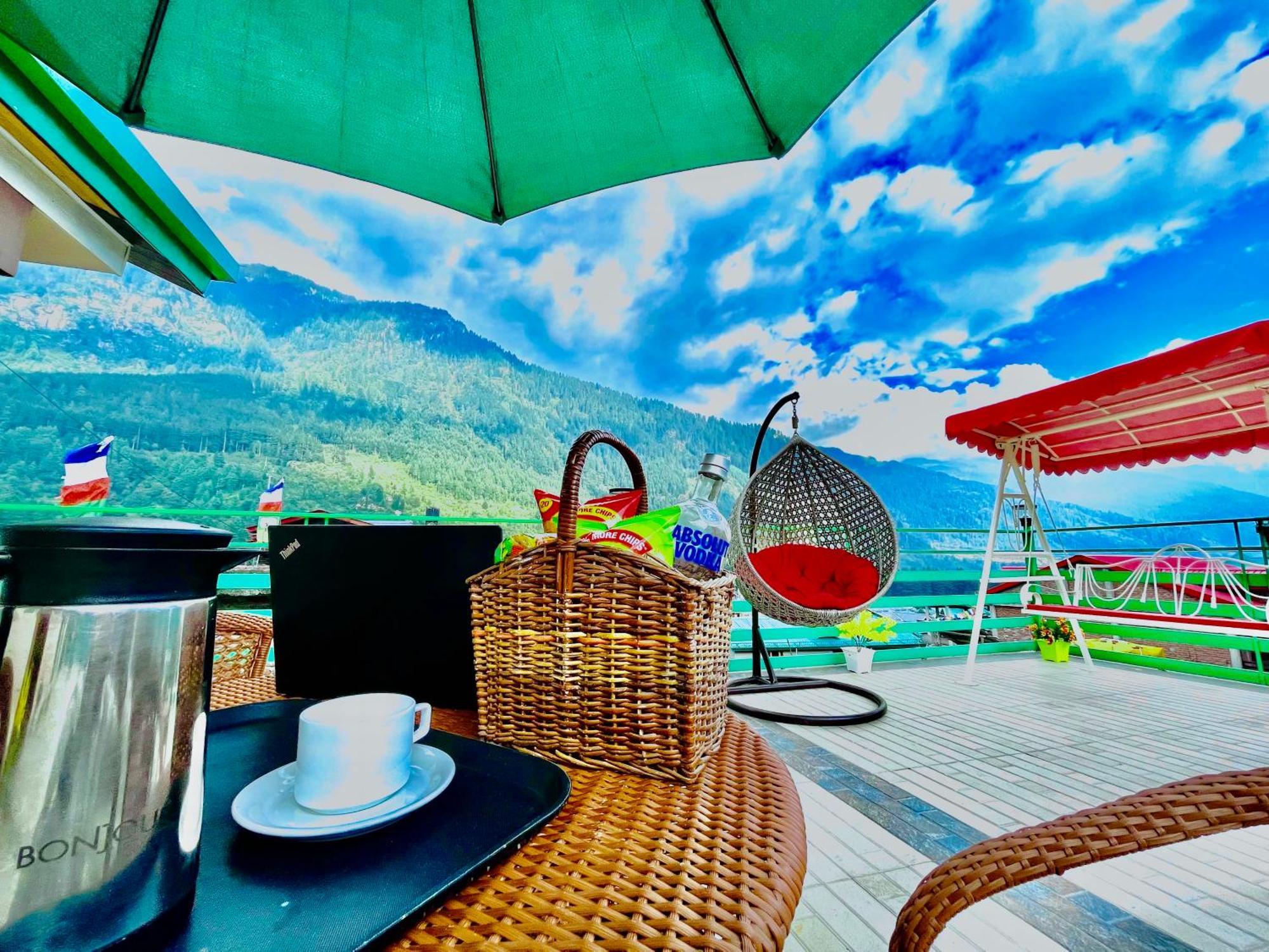 Vista Resort, Manali - ! Near Mall Road !! Hot & Cold Ac Rooms !! Best Selling !! Big Parking !! Luxury Collection !! Open Terrace !! Lift !! Playing Zone !! Property Of The Year ! Екстериор снимка
