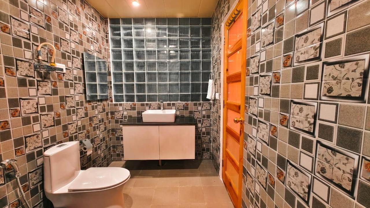 Vista Resort, Manali - ! Near Mall Road !! Hot & Cold Ac Rooms !! Best Selling !! Big Parking !! Luxury Collection !! Open Terrace !! Lift !! Playing Zone !! Property Of The Year ! Екстериор снимка