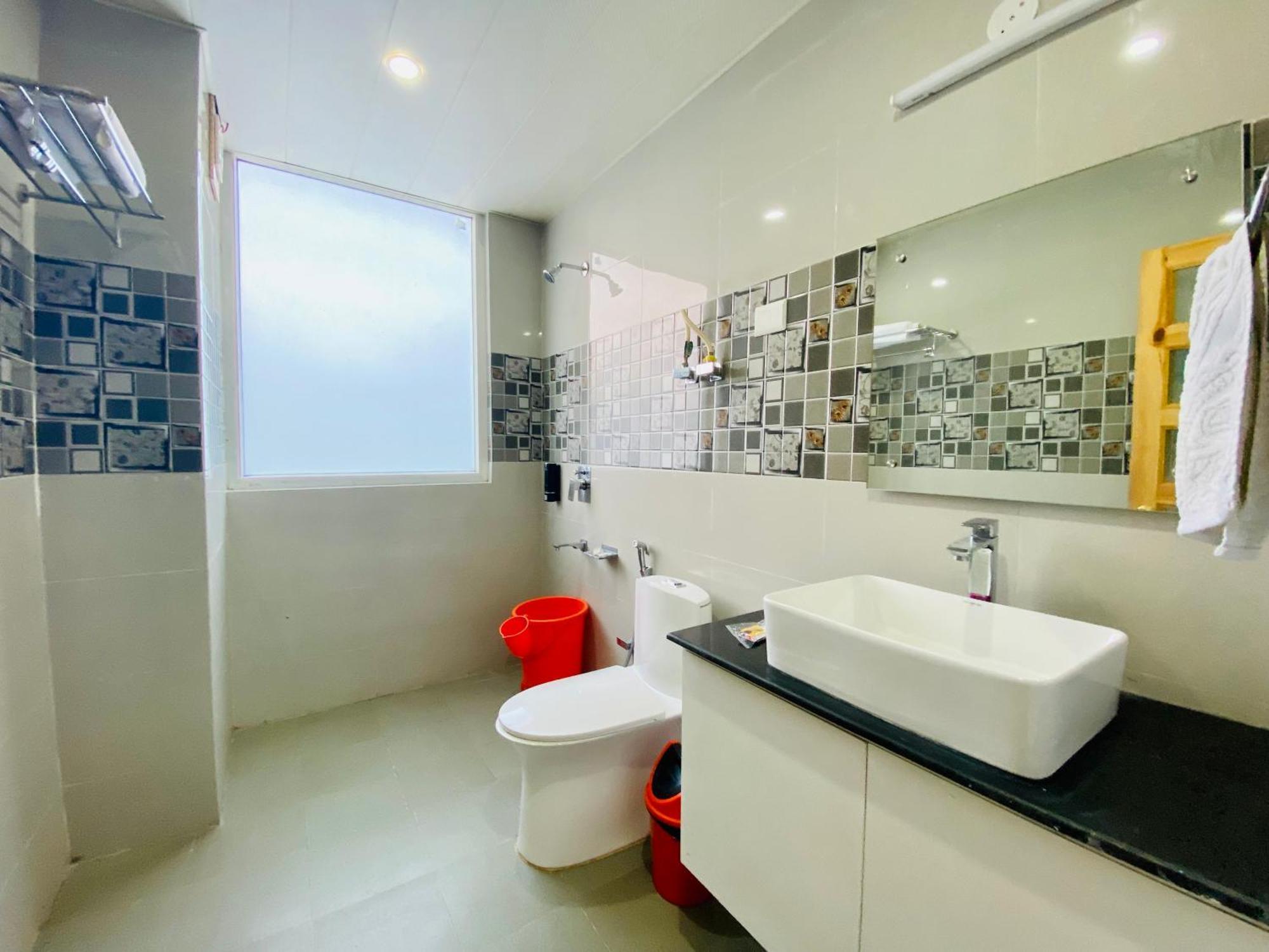 Vista Resort, Manali - ! Near Mall Road !! Hot & Cold Ac Rooms !! Best Selling !! Big Parking !! Luxury Collection !! Open Terrace !! Lift !! Playing Zone !! Property Of The Year ! Екстериор снимка