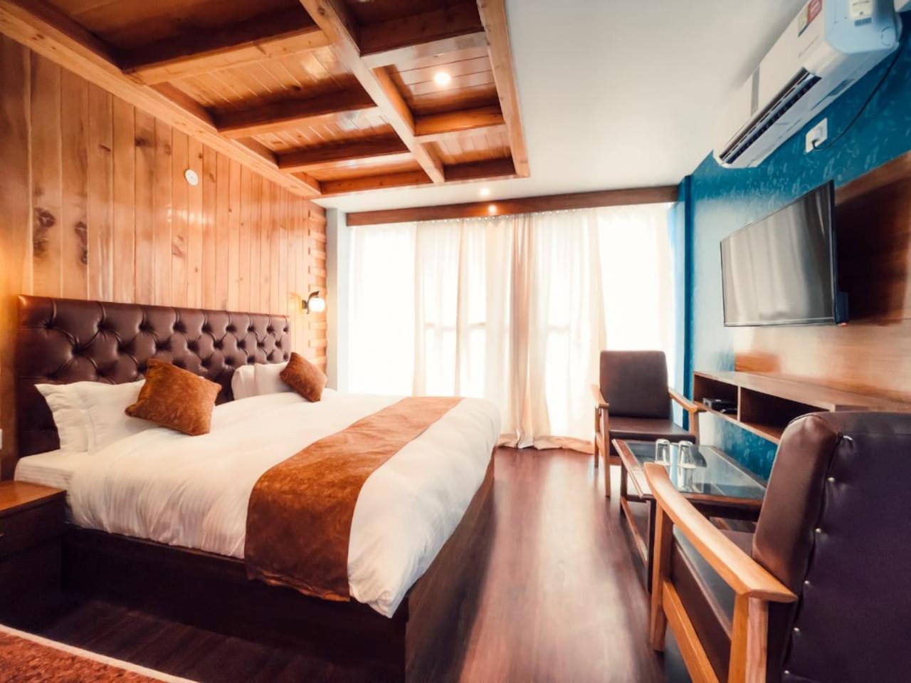 Vista Resort, Manali - ! Near Mall Road !! Hot & Cold Ac Rooms !! Best Selling !! Big Parking !! Luxury Collection !! Open Terrace !! Lift !! Playing Zone !! Property Of The Year ! Екстериор снимка