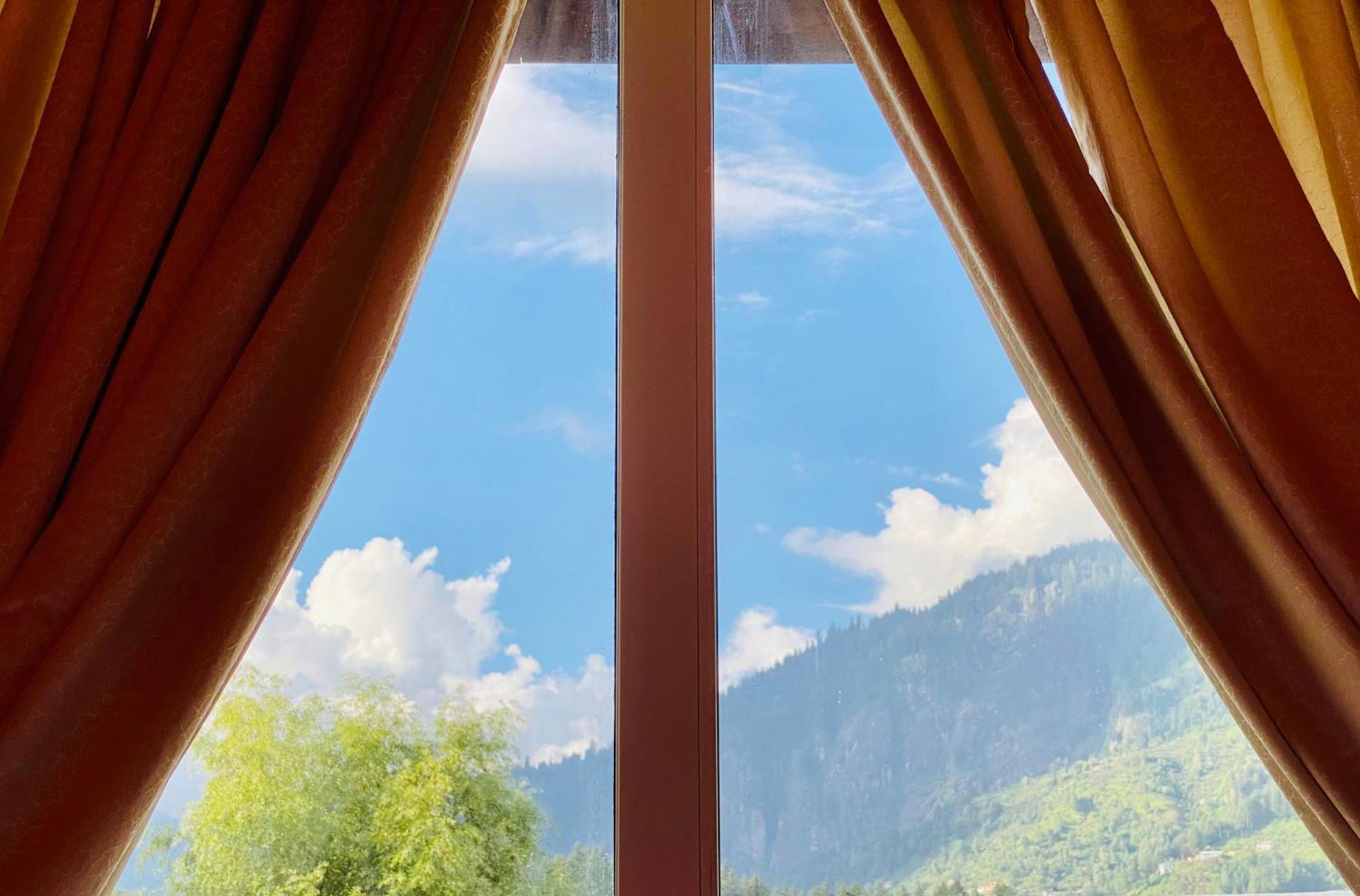 Vista Resort, Manali - ! Near Mall Road !! Hot & Cold Ac Rooms !! Best Selling !! Big Parking !! Luxury Collection !! Open Terrace !! Lift !! Playing Zone !! Property Of The Year ! Екстериор снимка
